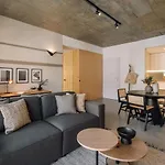 Fuseta - 2 Bedrooms And Parking In Santo Antonio Lägenhet *