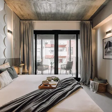 Fuseta - 2 Bedrooms And Parking In Santo Antonio Lägenhet *