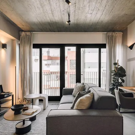 Fuseta - 2 Bedrooms And Parking In Santo Antonio * Lisboa