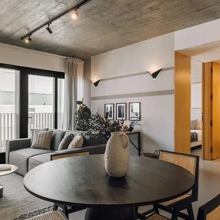 Fuseta - 2 Bedrooms And Parking In Santo Antonio Lisbon