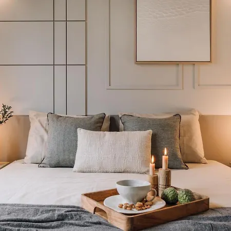 Fuseta - 2 Bedrooms And Parking In Santo Antonio Lisbon